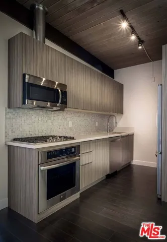 7912 Willow Glen Road, Los Angeles, California 90046