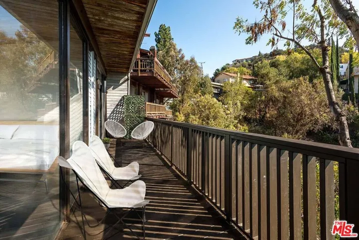 7912 Willow Glen Road, Los Angeles, California 90046