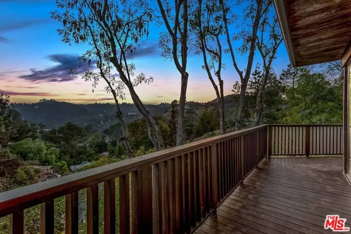 7912 Willow Glen Road, Los Angeles, California 90046