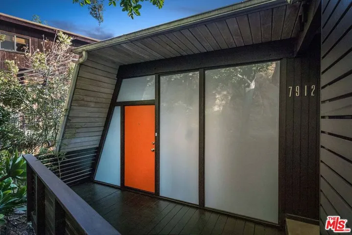 7912 Willow Glen Road, Los Angeles, California 90046