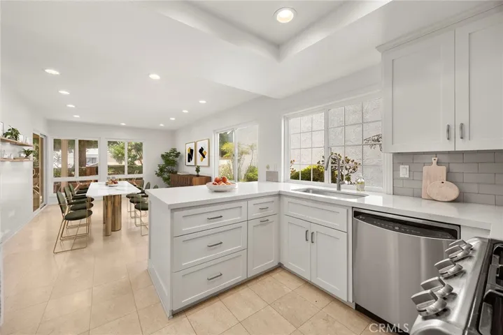 949 S Ridgecrest Circle, Anaheim Hills, California 92807