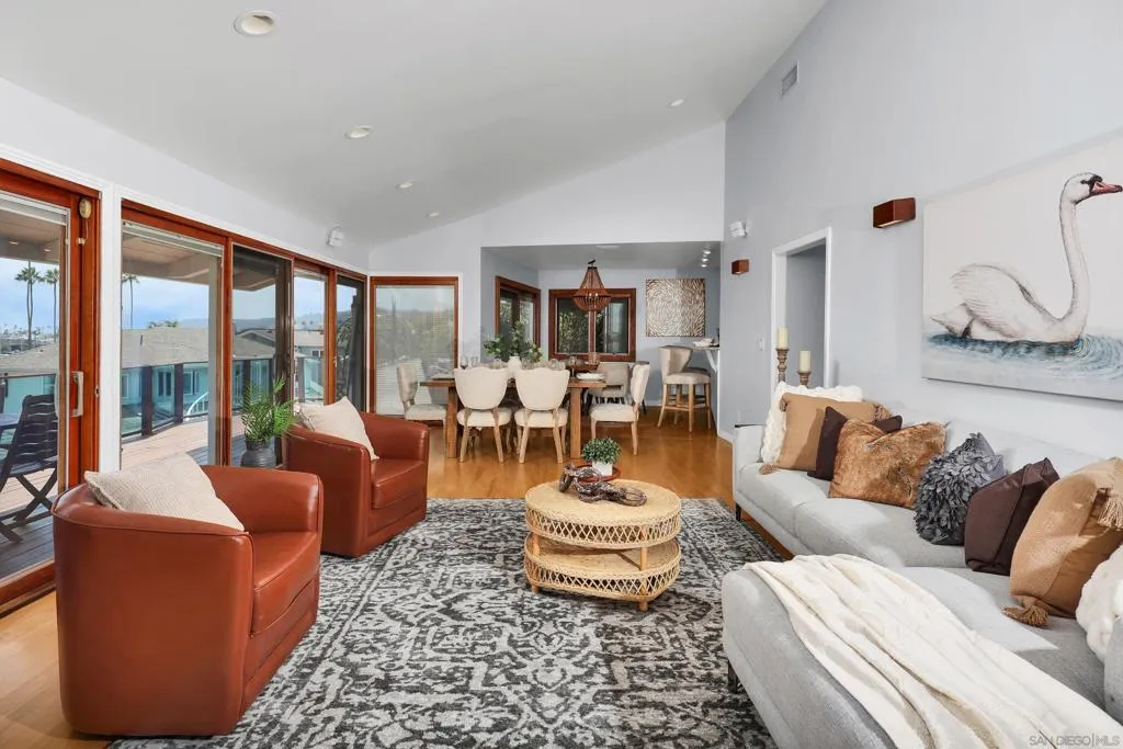 885 Rosecrans St, San Diego, California 92106 home-pic-8