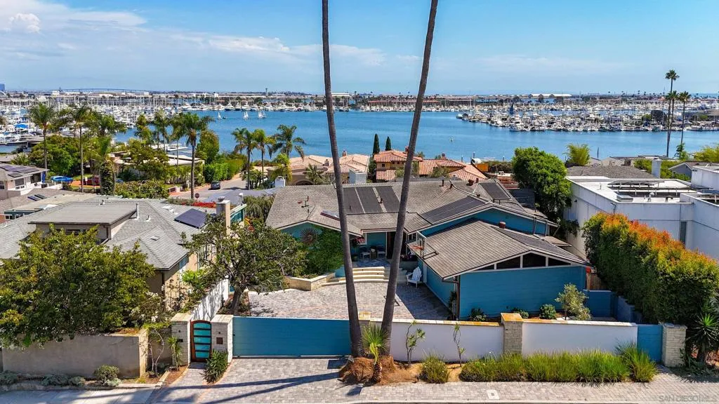 885 Rosecrans St, San Diego, California 92106 home-pic-69