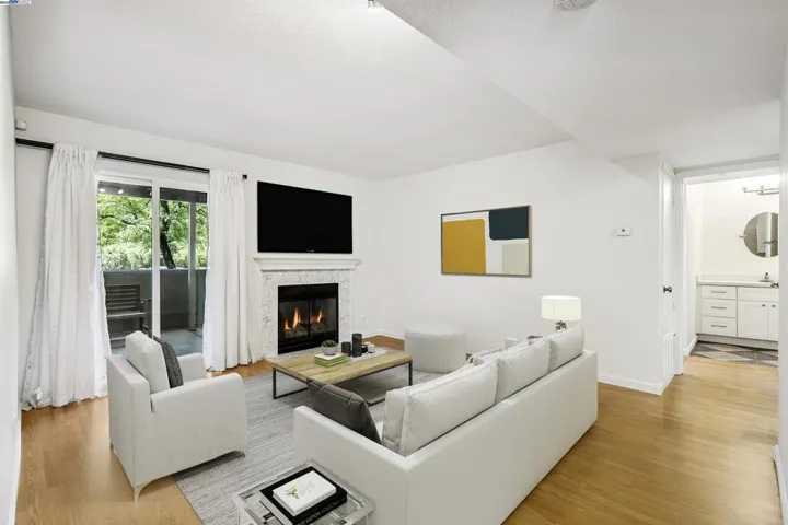 760 Canyon Oaks Dr, Oakland, California 94605