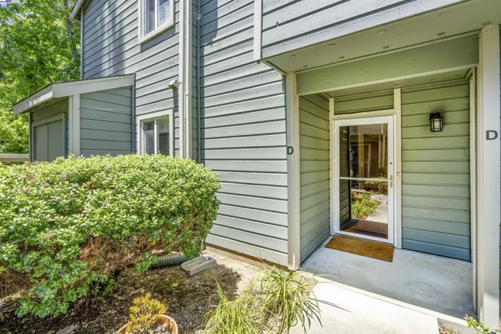 760 Canyon Oaks Dr, Oakland, California 94605