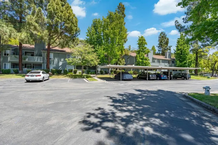 760 Canyon Oaks Dr, Oakland, California 94605