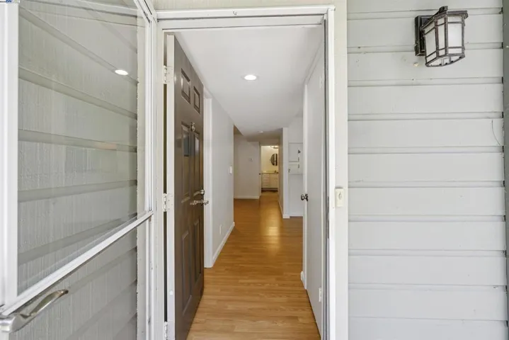 760 Canyon Oaks Dr, Oakland, California 94605