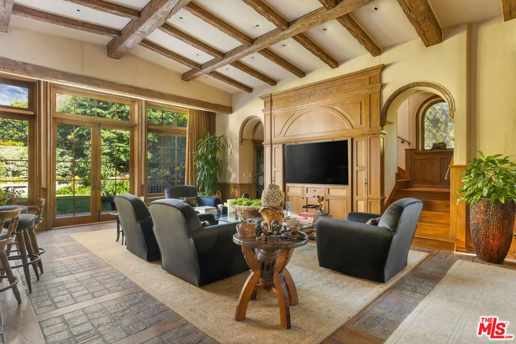 1006 N Rexford Drive, Beverly Hills, California 90210 home-pic-10