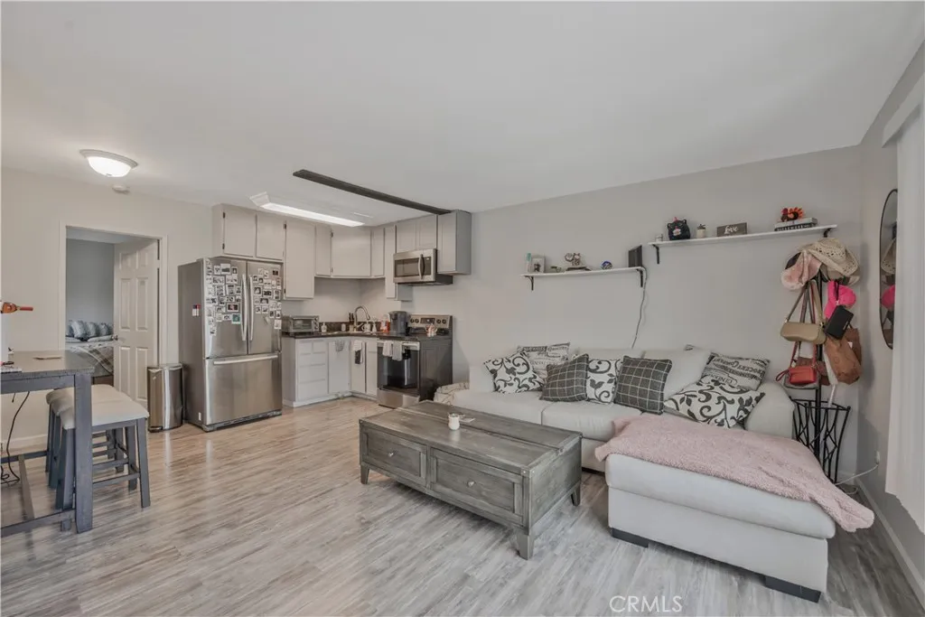 4921 Trojan Avenue 3, San Diego, California 92115 home-pic-14