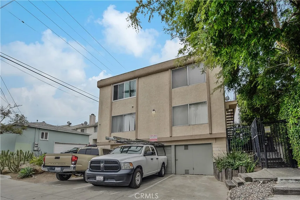 4921 Trojan Avenue 3, San Diego, California 92115 home-pic-0