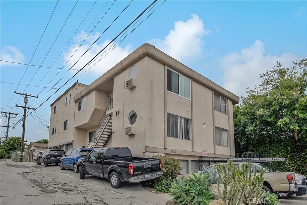 4921 Trojan Avenue 3, San Diego, California 92115 home-pic-4
