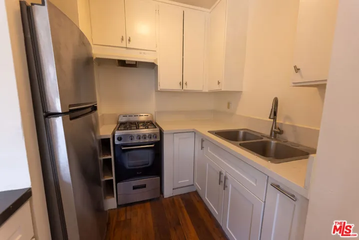 275 Lucas Avenue 11, Los Angeles, California 90026