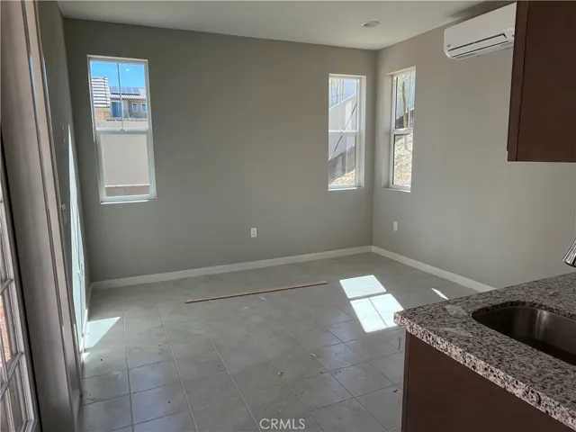 17209 Harpers Ferry, Hesperia, California 92345