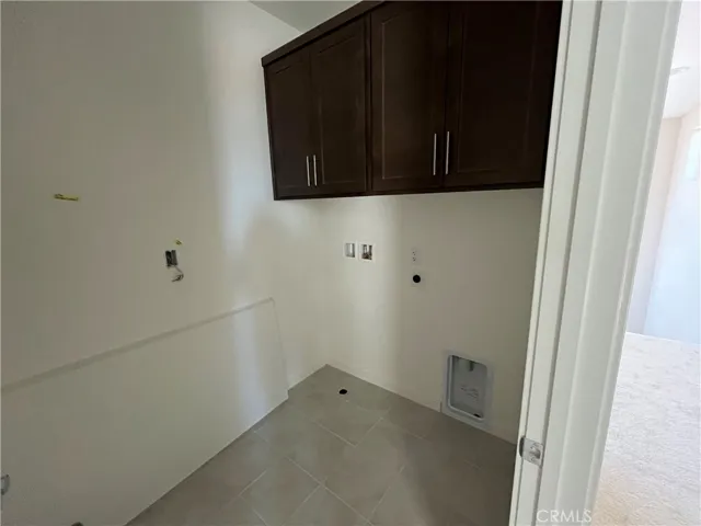 17209 Harpers Ferry, Hesperia, California 92345