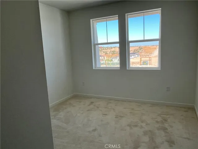 17209 Harpers Ferry, Hesperia, California 92345