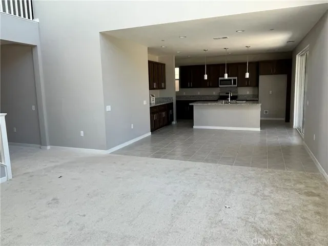 17209 Harpers Ferry, Hesperia, California 92345