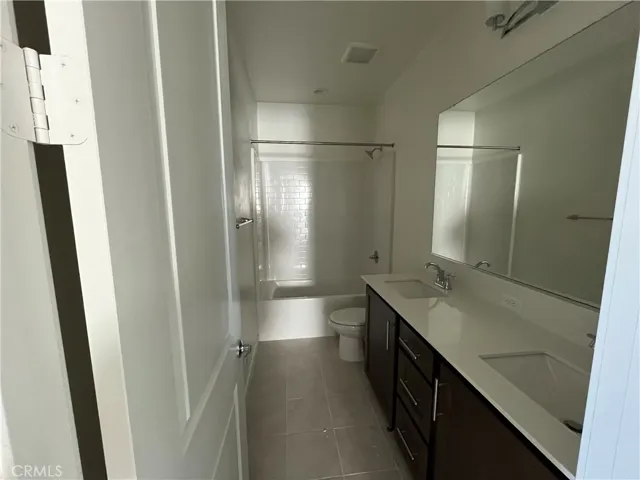 17209 Harpers Ferry, Hesperia, California 92345