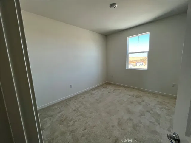 17209 Harpers Ferry, Hesperia, California 92345