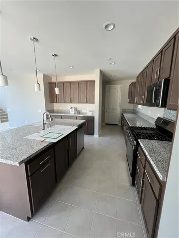 17209 Harpers Ferry, Hesperia, California 92345