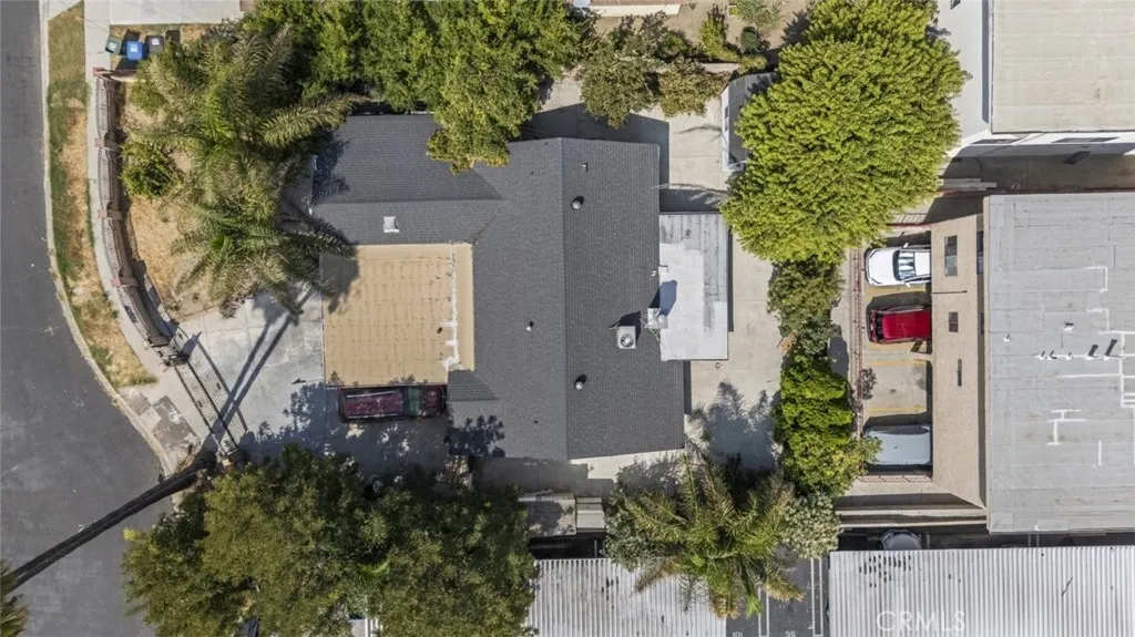 8134 Baird Avenue, Reseda, California 91335 home-pic-1