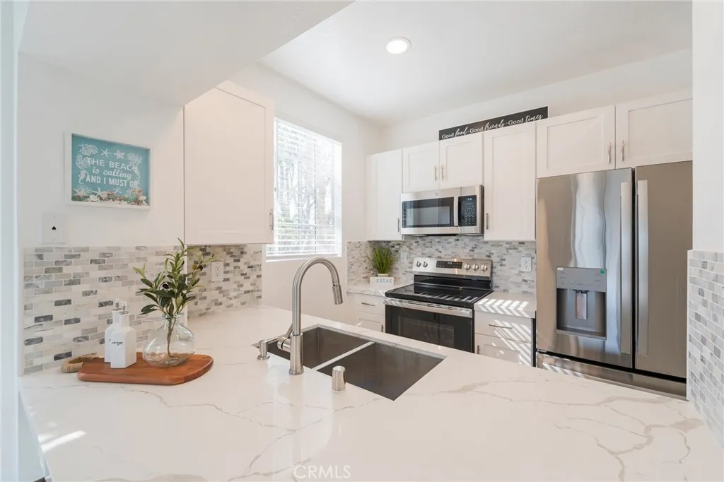 20371 Bluffside Circle B214, Huntington Beach, California 92646 home-pic-0
