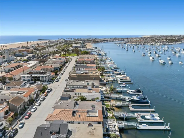 1340 W Bay Avenue, Newport Beach, California 92661