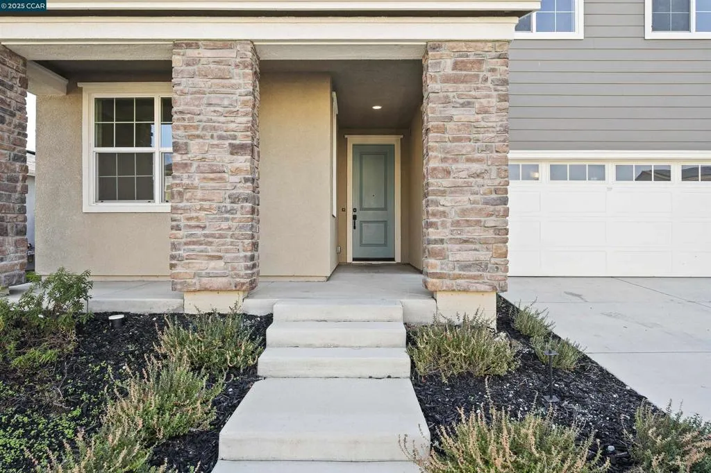 5541 Promontory Way, Antioch, California 94531 home-pic-6