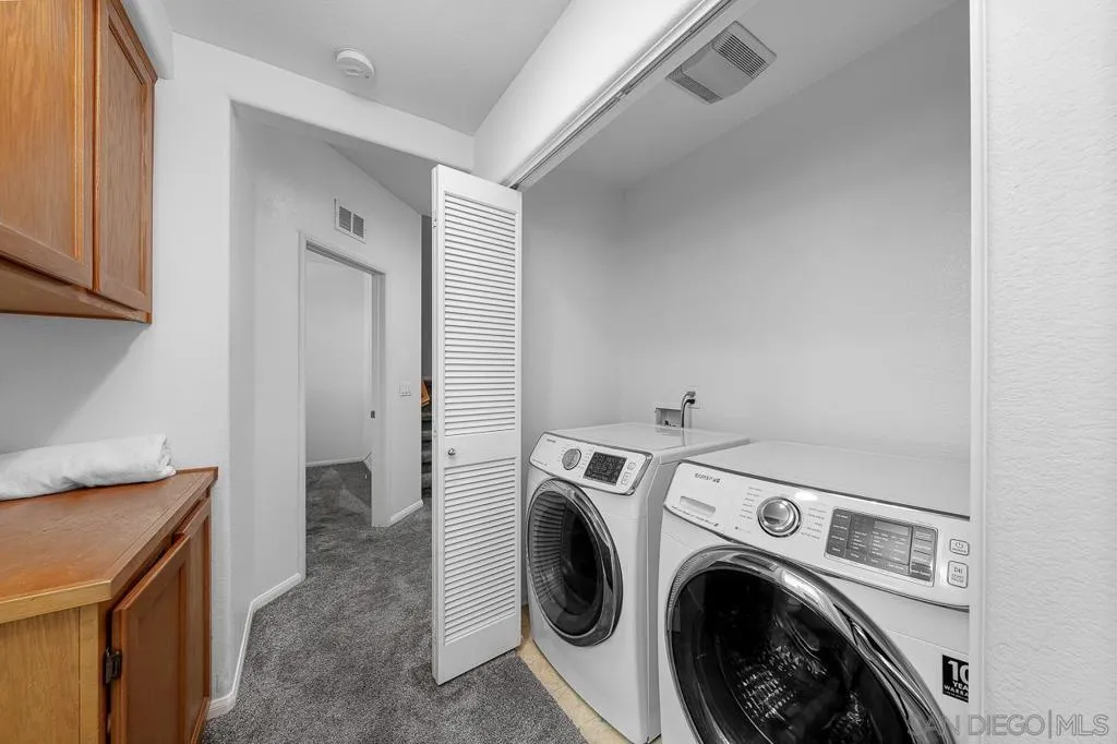 1285 Fools Gold Way  home-pic-23