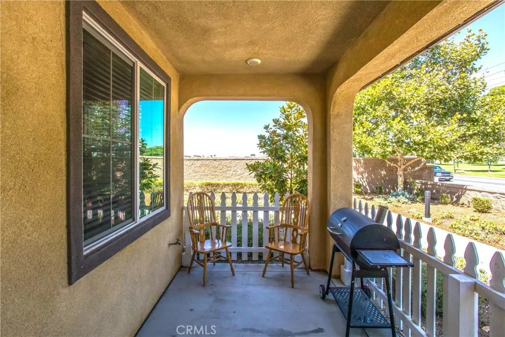 2002 Juniper Lane, Colton, California 92324 home-pic-20