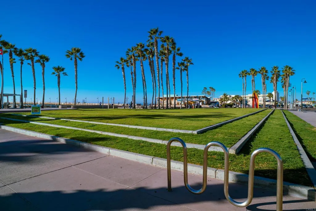 1365 Seacoast Dr E, Imperial Beach, California 91932 home-pic-34