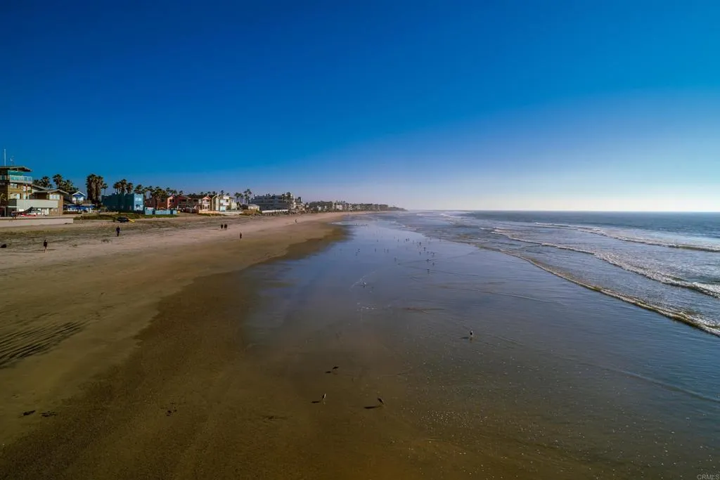 1365 Seacoast Dr E, Imperial Beach, California 91932 home-pic-40
