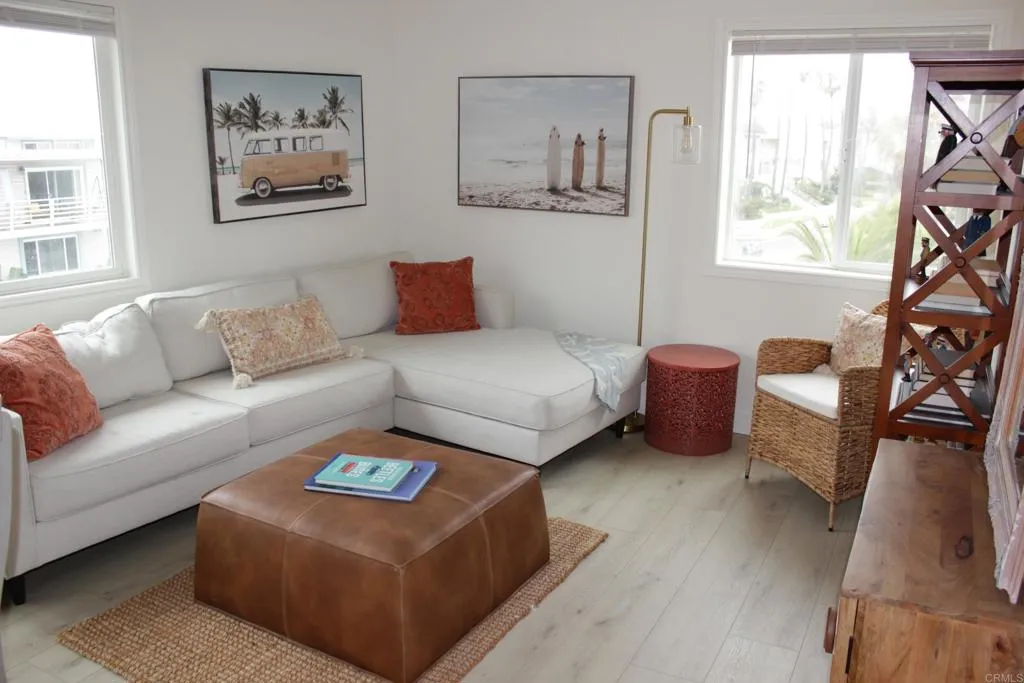 1365 Seacoast Dr E, Imperial Beach, California 91932 home-pic-17