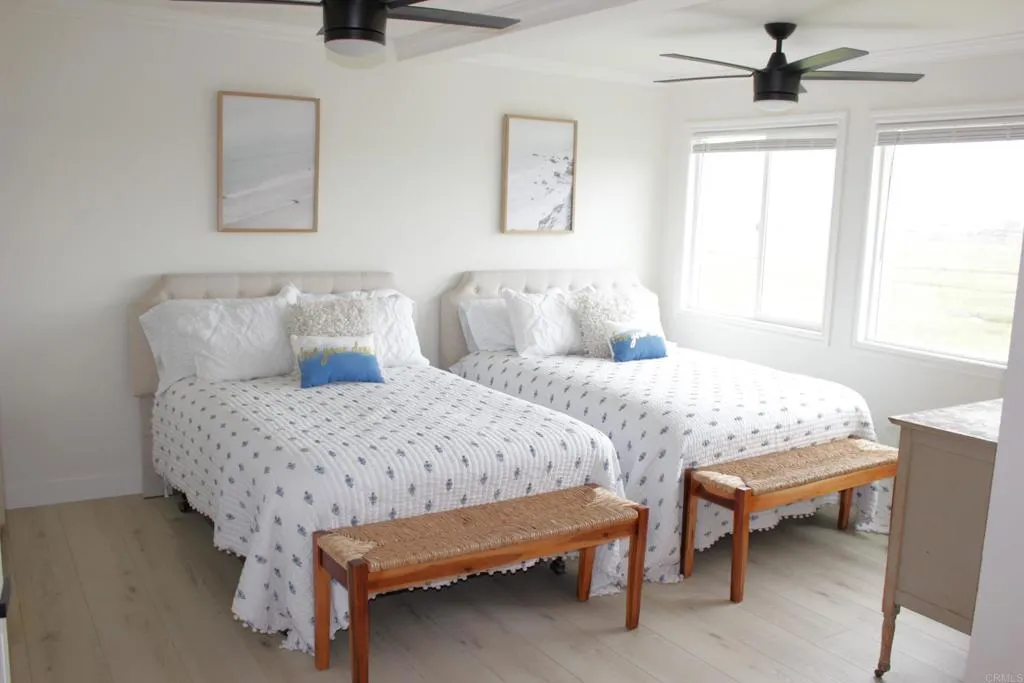 1365 Seacoast Dr E, Imperial Beach, California 91932 home-pic-8