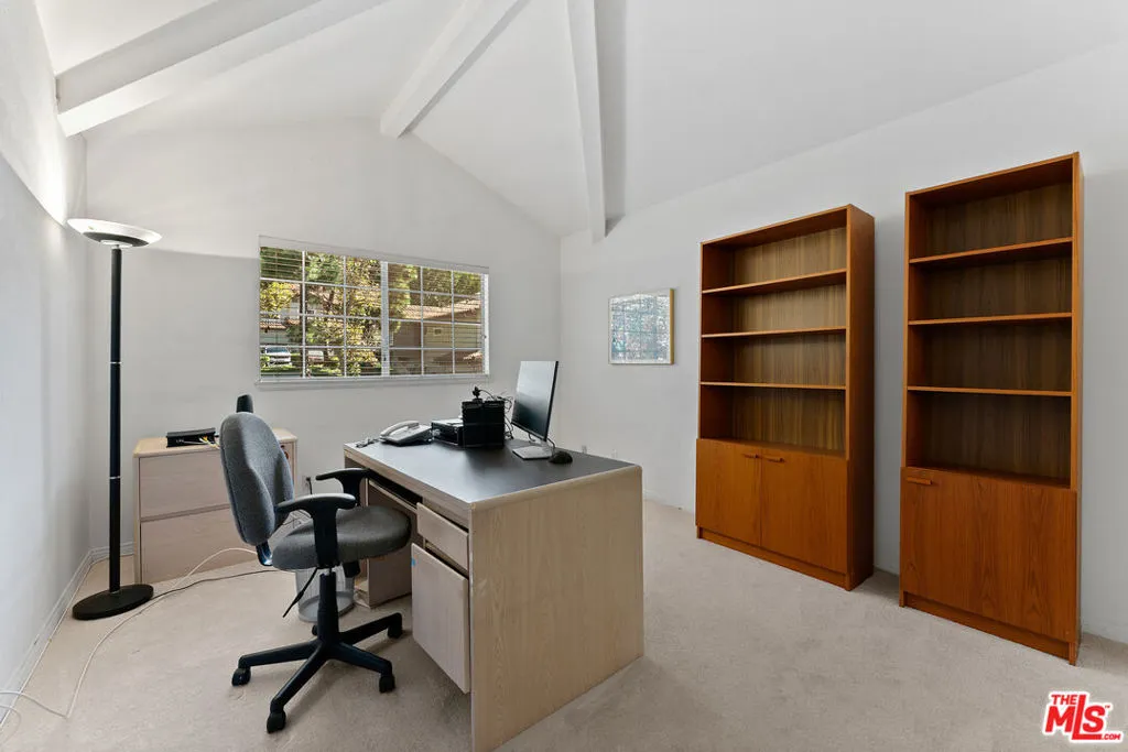 2nd Bedroom/office