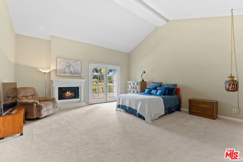 Fireplace @ Mstr Bedroom