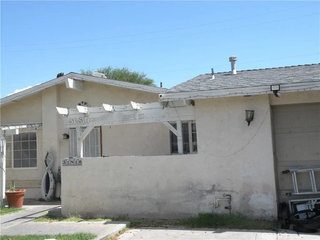 31810 Avenida La Gaviota, Cathedral City, California 92234 home-pic-0