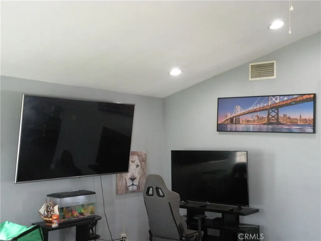 31810 Avenida La Gaviota, Cathedral City, California 92234 home-pic-1