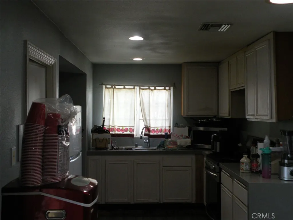 31810 Avenida La Gaviota, Cathedral City, California 92234 home-pic-7