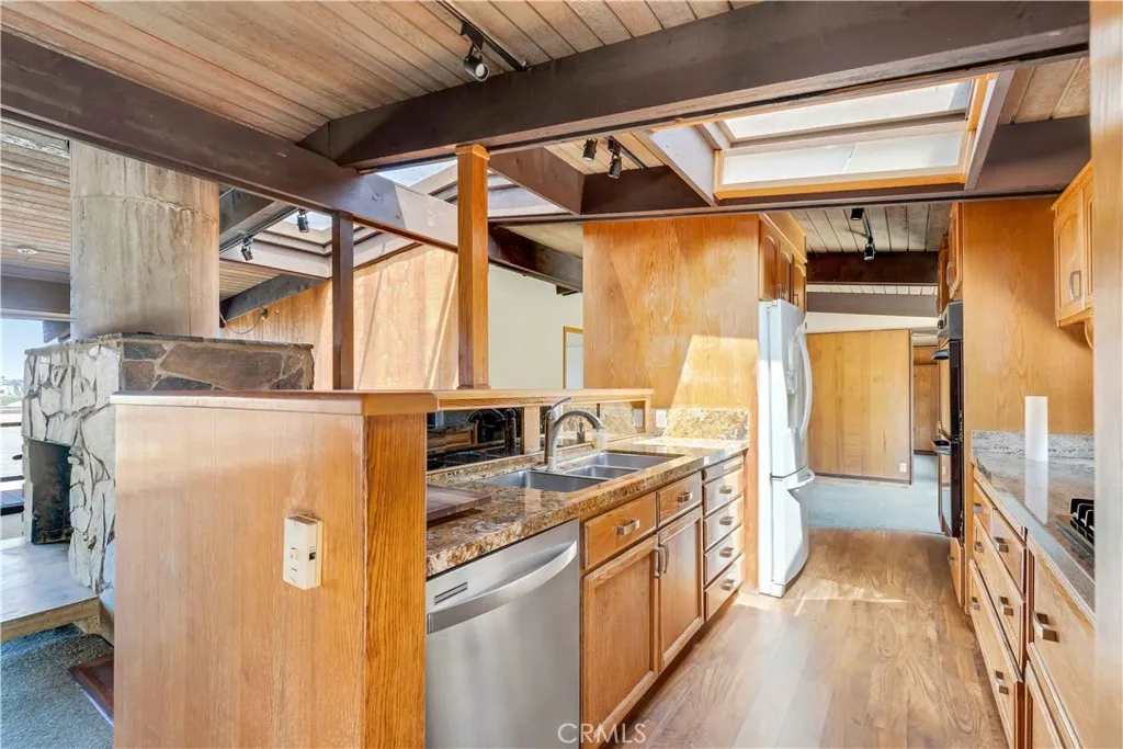 1969 San Remo Drive, Laguna Beach, California 92651 home-pic-4