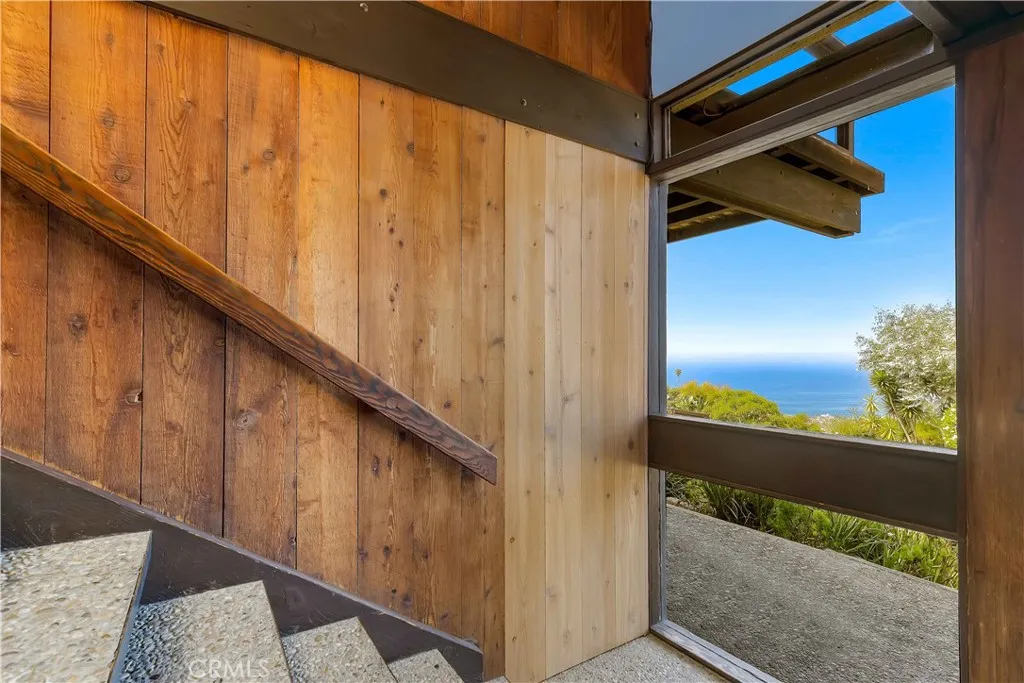 1969 San Remo Drive, Laguna Beach, California 92651 home-pic-17