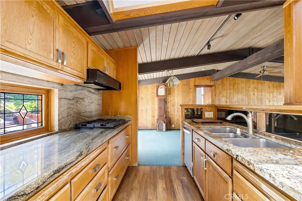 1969 San Remo Drive, Laguna Beach, California 92651 home-pic-5