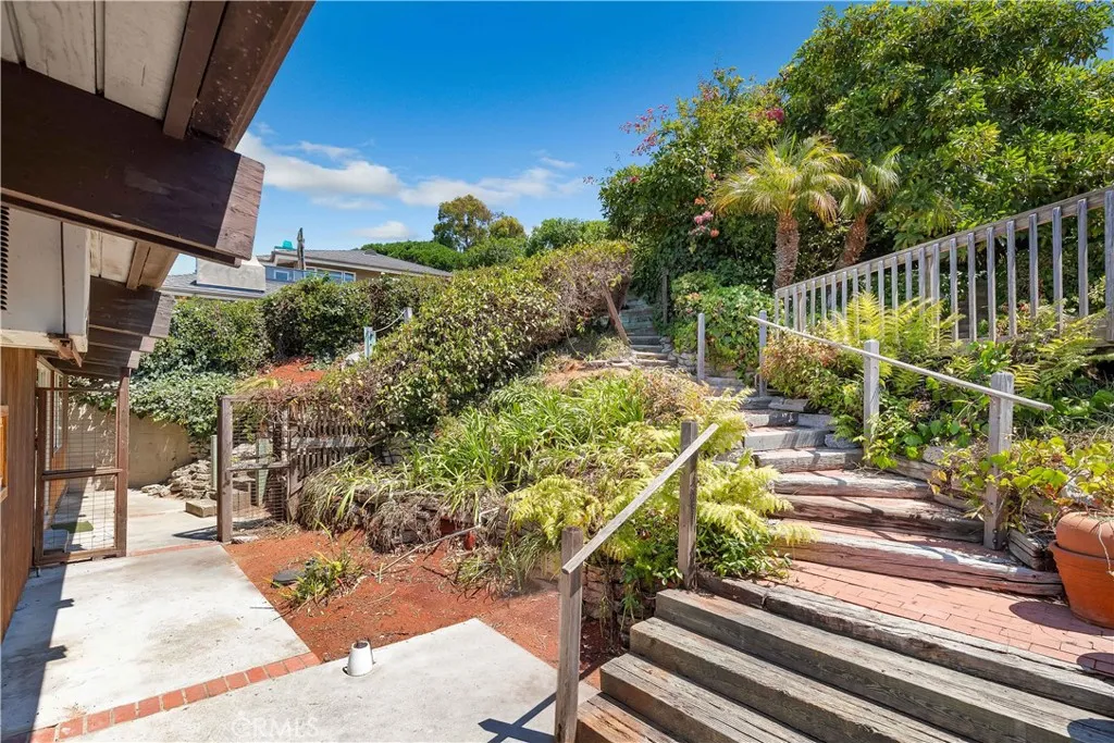 1969 San Remo Drive, Laguna Beach, California 92651 home-pic-36