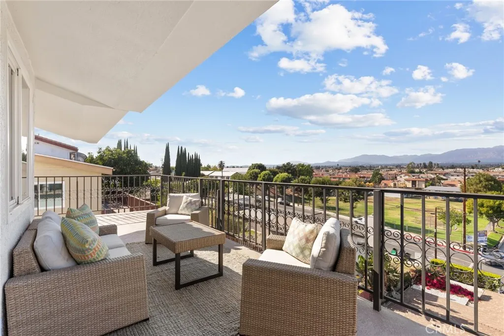 1023 Mooney Drive, Monterey Park, California 91755 home-pic-11