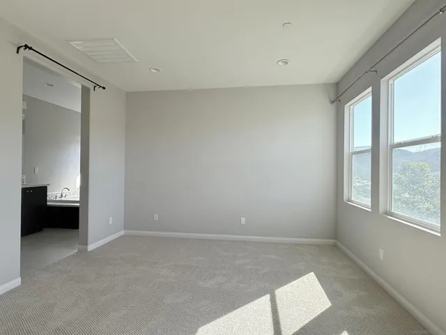 2757 Overlook Point Dr, Escondido, California 92029
