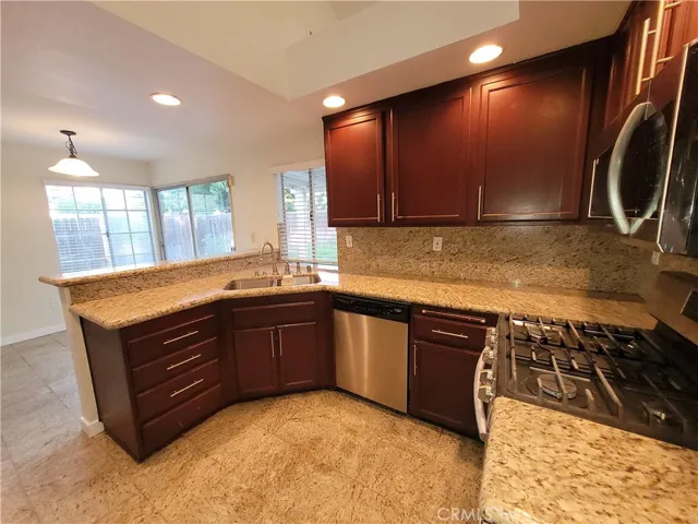 13611 Amanda Street, Fontana, California 92336