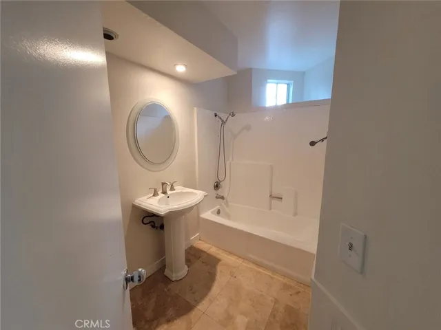 13611 Amanda Street, Fontana, California 92336
