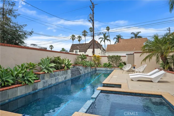 261 Granada Avenue, Long Beach, California 90803