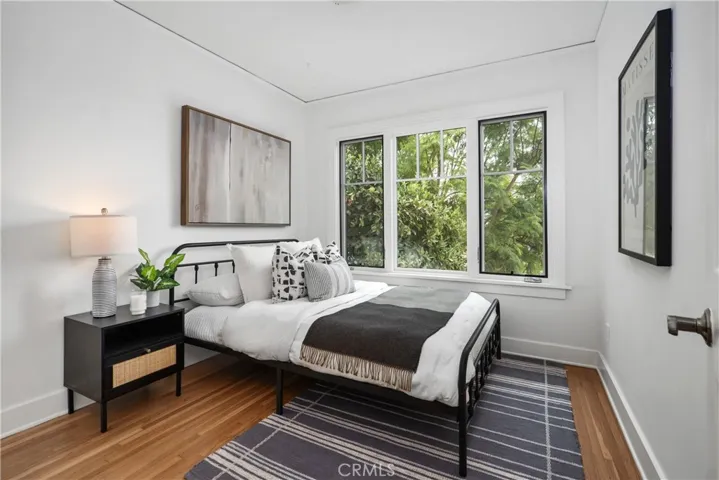 261 Granada Avenue, Long Beach, California 90803