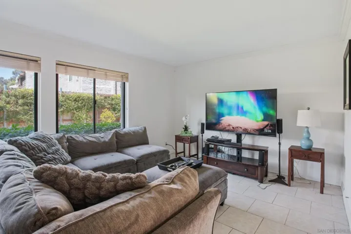 10140 Gayuba Lane, San Diego, California 92124