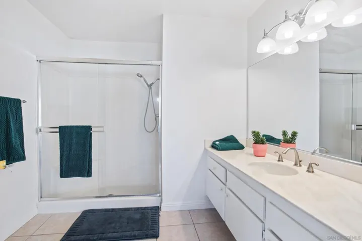 10140 Gayuba Lane, San Diego, California 92124